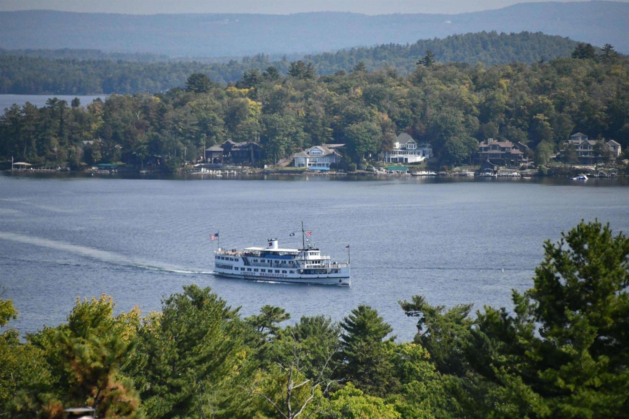 Grand View Resort Weirs Beach Exterior photo